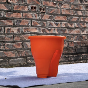 Chậu nhựa kẹp bạn công loại trơn màu cam